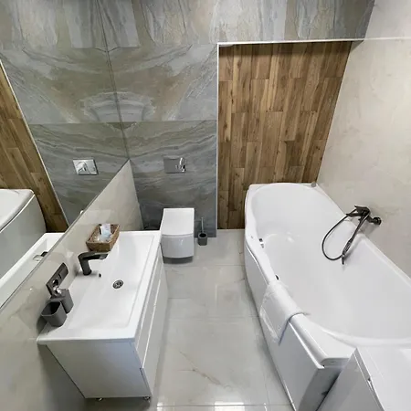 Lux Bozdosh * Uzhhorod
